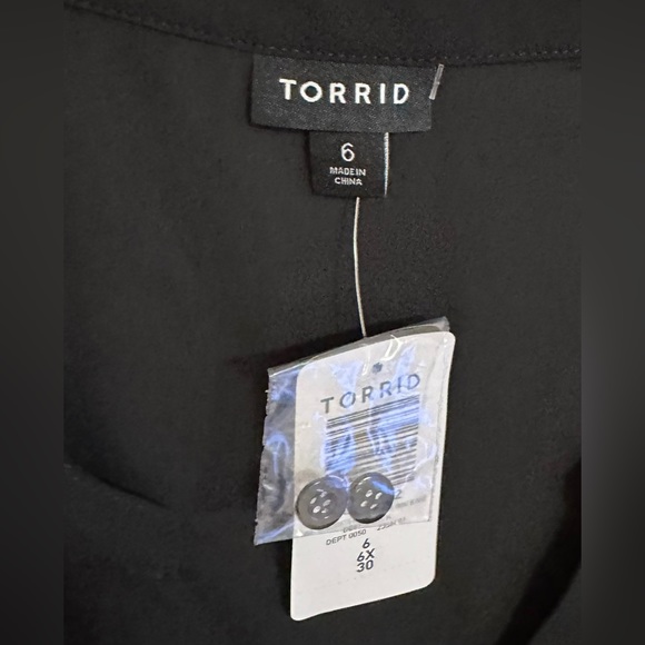 Torrid Peplum Georgette Button-Front Tie-Front Blouse Women’s Size 6X Black - Picture 4 of 11